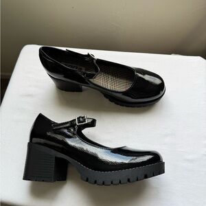 Soda Black Patent Mary Jane Heels with Buckle Strap Size 9 New without Box